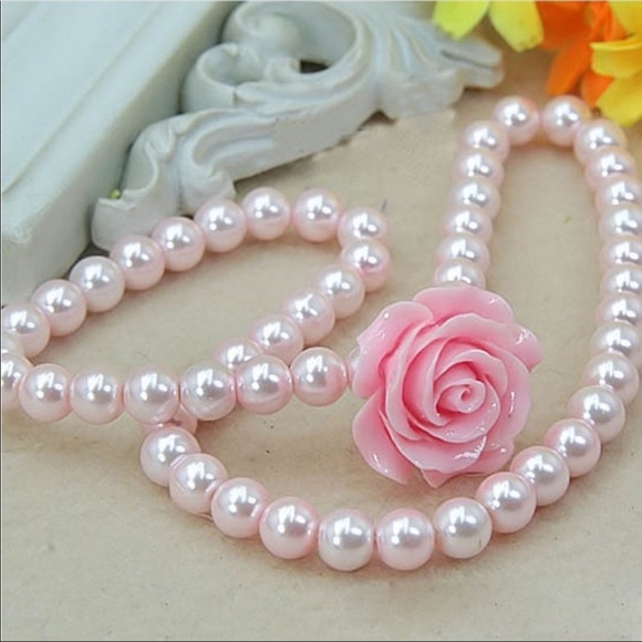 Last 1! Girls Necklace, Bracelet, Ring & Earrings - Picture 2 of 3